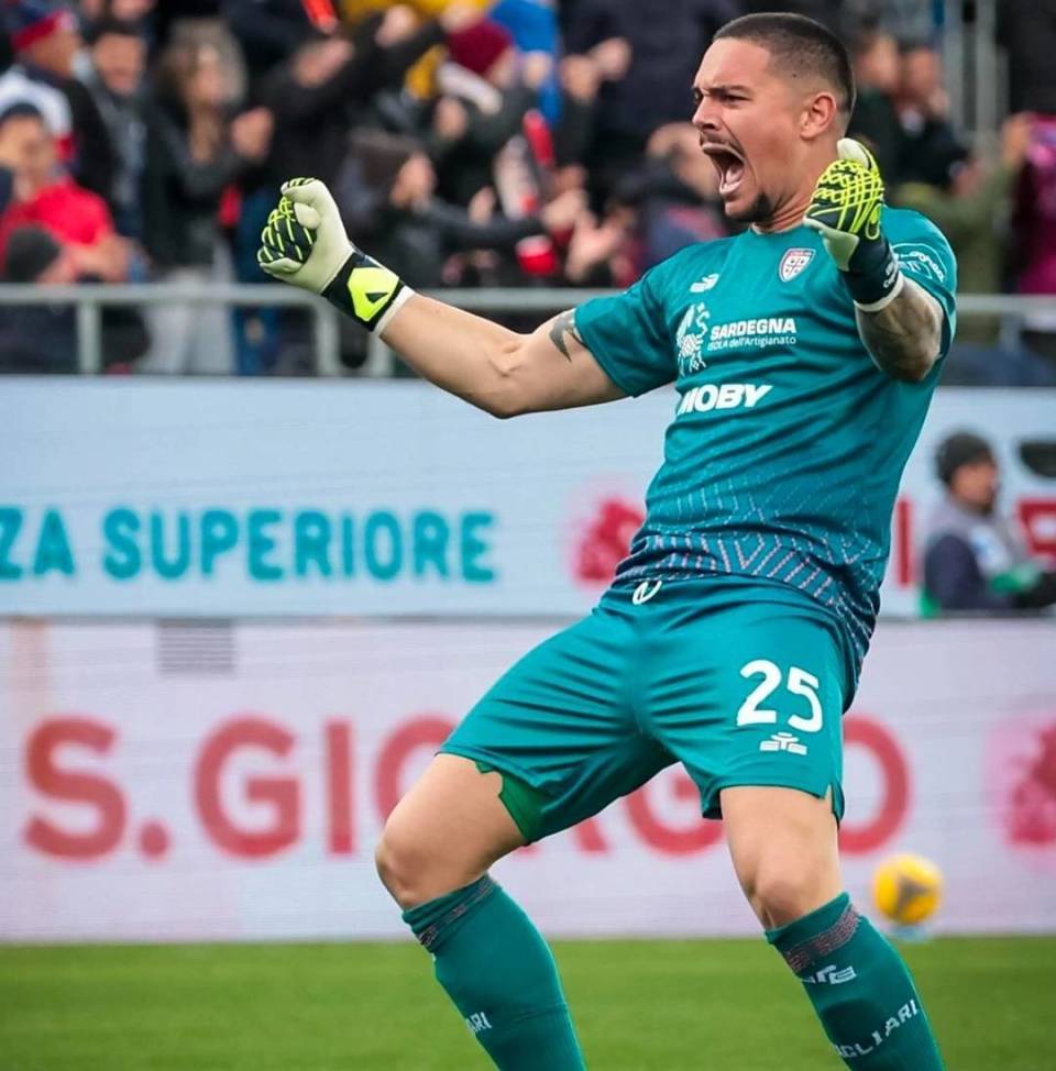 对于门将的, 齐沃这名新, 打中后卫出