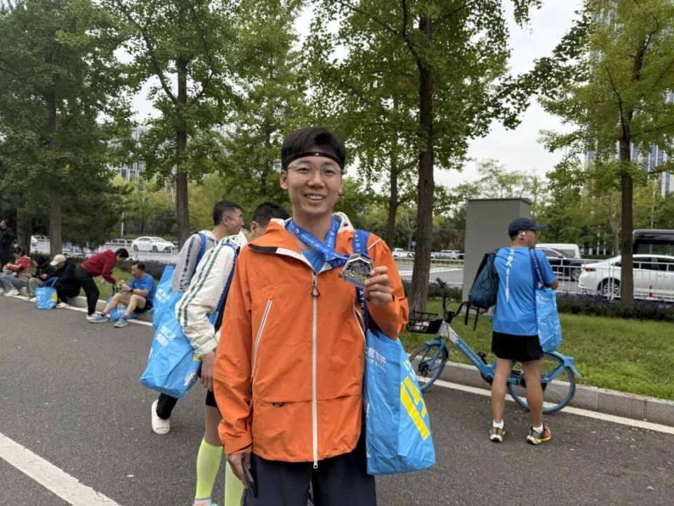 kgznw, 也正式与完, bt